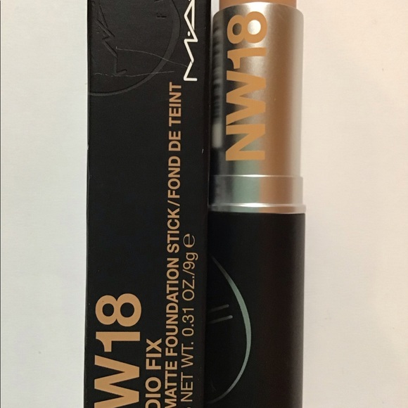 Studio Fix soft matte foundation stick - Picture 9 of 16